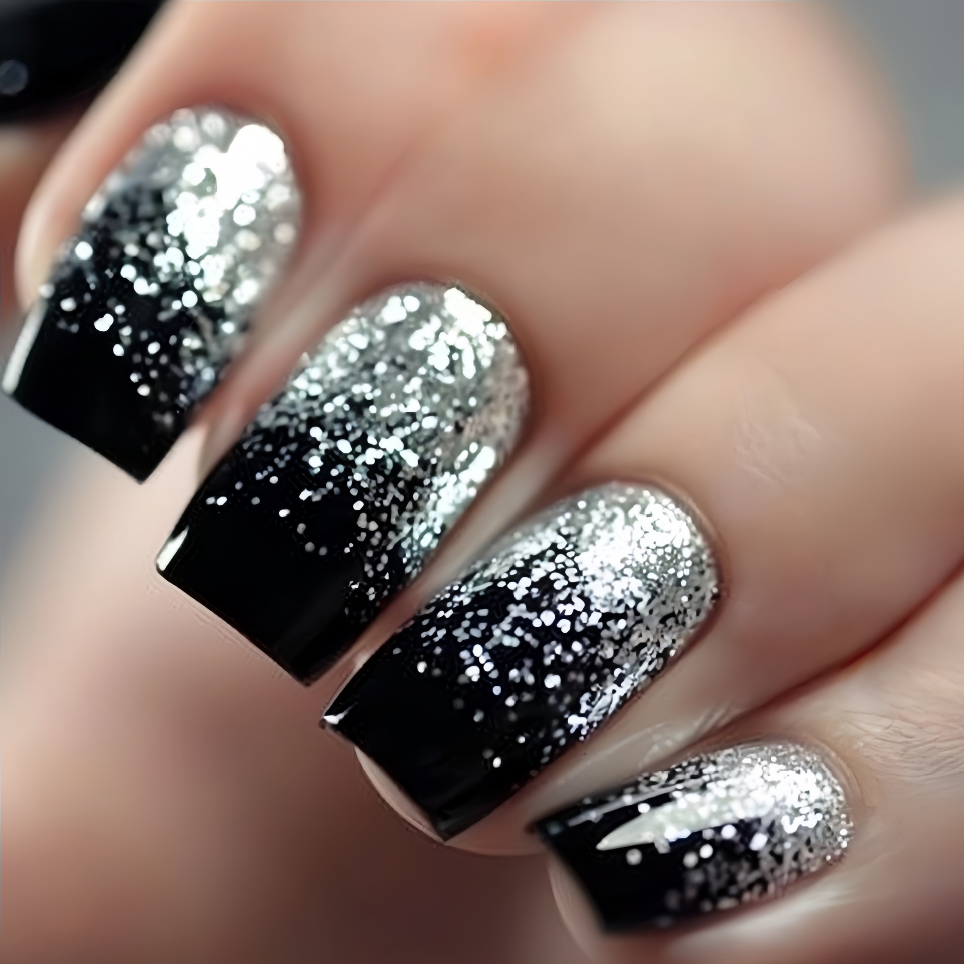 Nail Art Design - Kuku palsu pendek sedang gradasi cokelat