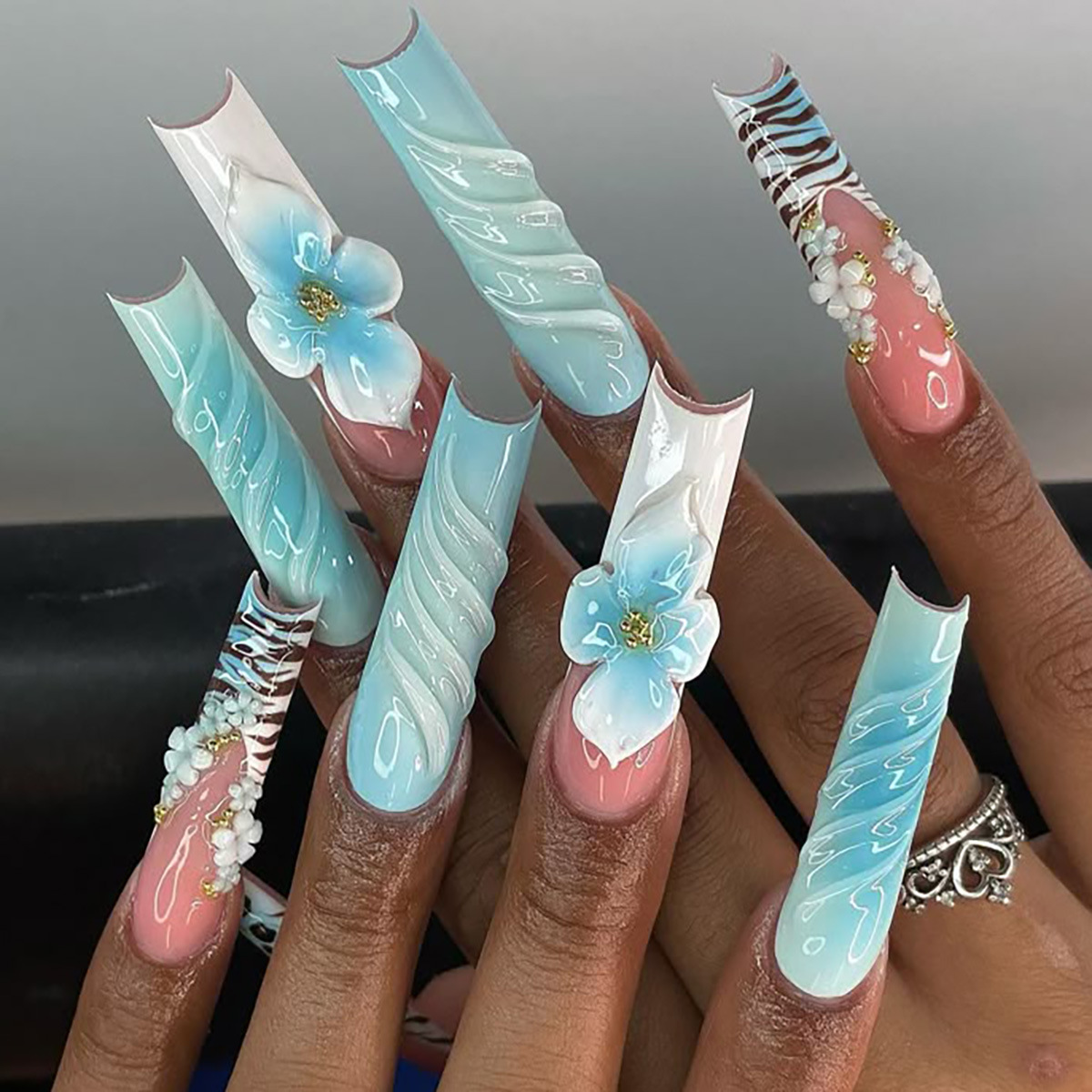 24Pcs Kuku Palsu Gaya Prancis  - Nail Art Zebra ulasan dan harga